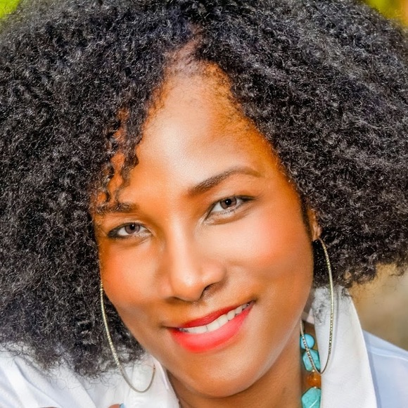 Meet your Posher, Evangeline - Picture 1 of 1